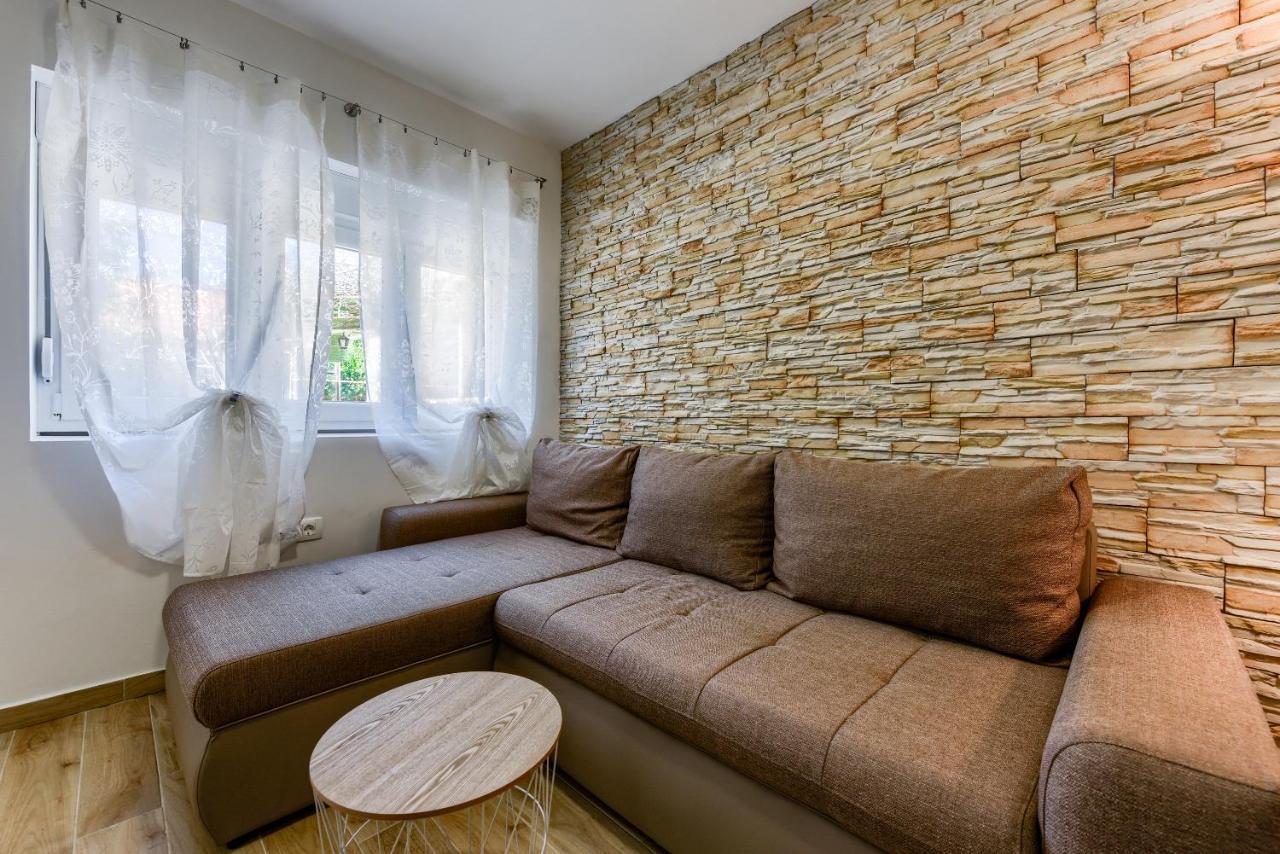 Apartment Yula Задар Экстерьер фото