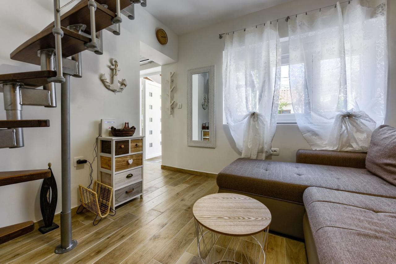 Apartment Yula Задар Экстерьер фото